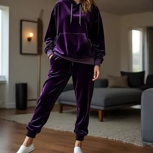 Ensemble de survêtement en velours doux pour femme, deux pièces, automne, avec sweat à capuche court et pantalon de jogging, confortable - Product Image 2