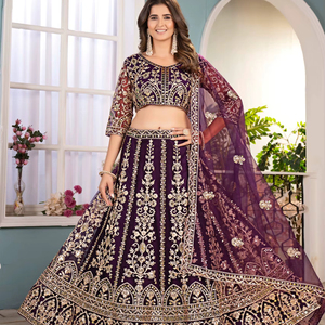 Tenue ethnique traditionnelle indienne pour Diwali, en tissu filet papillon, avec broderie lourde, travail de codage de sequins et motifs, Lehenga Choli Dupatta - Product Image 1