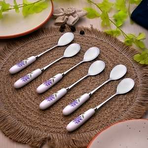 Elegante Juego de 6 Cucharas para Postre con Mango de Cerámica en Forma de Flor de Lavanda, Herramientas Esenciales para Disfrutar de Delicias Dulces - Product Image 1