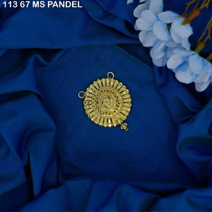 Colgante de circonita para mujer, elegante colgante de aleación chapado en oro antiguo para mujer, colgantes de aleación chapados en oro - Product Image 1