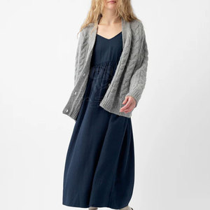 Cardigan gris en maille pour femme, col en V, manches longues, décontracté, automne, fermeture boutonnée, motif uni, longueur standard - Product Image 4