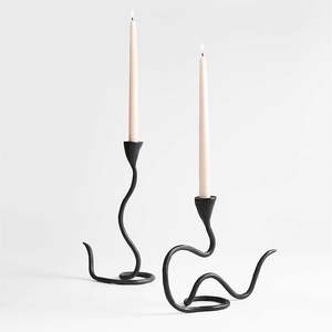 Portavelas de Alta Calidad Hecho a Mano, Candelabro de Lujo Único y Personalizable, Diseño Elegante de Metal, Decoración para Mesa de Cumpleaños - Product Image 3