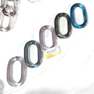 Chaîne murale décorative en résine, lien décoratif moderne en résine pour un intérieur élégant et la décoration du salon - Product Image 5