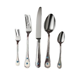 Ensemble de couverts modernes en acier inoxydable poli miroir doré avec couteau, fourchette et cuillère, couverts en métal de luxe pour la salle à manger et la table - Product Image 1