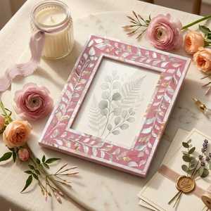 Cadre photo exclusif en nacre incrustée, sur mesure, taille et forme personnalisées, présentoir photo élégant fait main pour une décoration intérieure de luxe - Product Image 3
