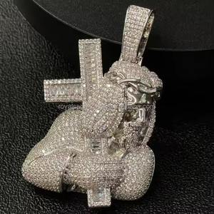 จี้พระเยซูทรงกลมประดับเพชรโมอิสซาไนต์สำหรับทุกเพศ ทำจากเงินแท้ 925 เครื่องประดับอัญมณีชั้นดี - Product Image 2