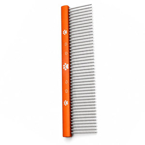 Peigne de toilettage pour animaux de compagnie en plastique orange avec dents en acier inoxydable et motif empreinte de patte, écologique pour le soin des poils de chiens et de chats - Product Image 1