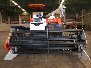 Cosechadora Combinada DC108X de 108HP de Alta Eficiencia para Arroz, Maíz y Trigo con Transmisión por Engranajes de Alta Resistencia - ¡Gran Venta 2026! - Product Image 2
