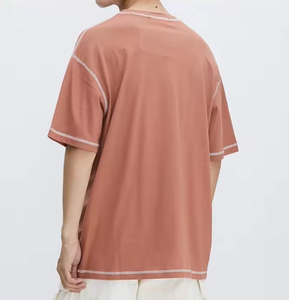 Camiseta Oversize con Costuras en Contraste, Corte Boxy, Logotipo Personalizado, Algodón Pesado Negro, Estilo Urbano, OEM - Product Image 2