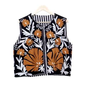 Veste en coton imprimé floral Cotrise pour femme A2ZCraftBazar, design vintage, tissu respirant, logo au dos, manches courtes, col rond, printemps - Product Image 5