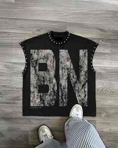 Débardeur Streetwear Boxy pour Homme avec Impression DTG et Strass, Personnalisable en Couleur et Motifs Graphiques - Product Image 4