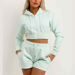 Ensemble 2 pièces décontracté vert menthe pour femme : sweat à capuche en polaire et short, haut court à manches longues avec poche, idéal printemps-été - Product Image 3