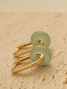Pendientes de Aro en Forma de Lágrima Verdes Hechos a Mano con Piedra Natural, Chapados en Oro, Estilo Boho Minimalista, con Caja de Regalo Personalizada - Product Image 2