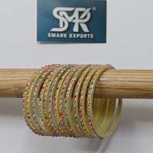 Elegante Juego de Brazaletes de Perlas Multicolores, Hechos a Mano, Chapados en Oro, 12 Piezas, Joyería Étnica Tradicional India para Mujer - Product Image 1