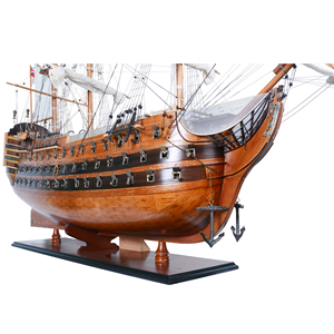 Modèle de bateau en bois HMS Victory (édition spéciale XL) Réplique nautique peinte à la main avec support d'exposition pour la décoration de la maison - Product Image 3