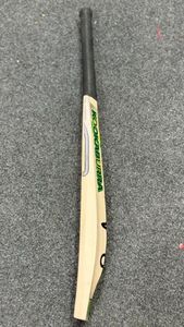 English Willow Cricket Bat Short Handle Lightweight Match Bat - Product Image 3