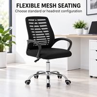 Chaise de bureau commerciale moderne en maille avec appui-tête réglable, base chromée et accoudoirs fixes pour hôtels et écoles