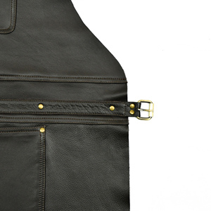 Tablier de coiffeur professionnel en cuir sans manches avec poches réglables pour usage quotidien - Product Image 3