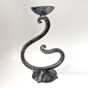 Élégant Chandelier en Fer Naturel Fait Main, Durable, Léger, Moderne et Résistant à la Chaleur pour Décoration de Salon, Table à Manger et Événements - Product Image 4