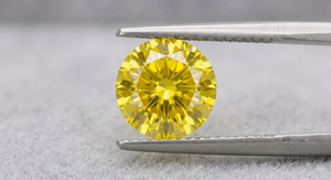Suministro al por Mayor 4.2-4.6mm | Lote de Diamantes Sueltos CVD Cultivados en Laboratorio Global RCK, Corte Brillante, Color Amarillo Canario Intenso, VS+, 0.30-0.38 ct - Product Image 2