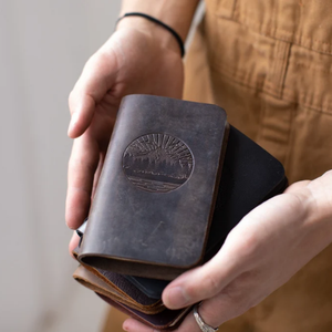 Carnet de voyage miniature personnalisé en cuir pleine fleur gaufré fait main, format poche rechargeable 7x5 pouces, mignon, cadeau pour homme - Product Image 4