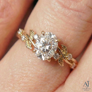 Anillo de Eternidad con Hojas y Piedra Central Ovalada de Moissanita con Engaste de Garras, Chapado en Oro de 18K, de Moda, para Compromiso - Product Image 4