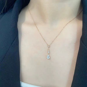 Elegante Collar con Colgante de Diamantes Cultivados en Laboratorio, Forma de Pera y Redonda, Claridad VVS VS, Color DEF, Certificado IGI, Joyería Fina Sostenible, Regalo - Product Image 1