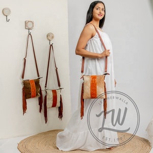 LW 2024สไตล์วินเทจกระเป๋าสะพายข้างหนังแท้แบบพกพาสำหรับฤดูใบไม้ผลิ - Product Image 1