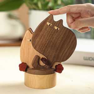 Posavasos de madera personalizados con forma de gato, únicos y adorables, con soporte, alfombrilla de madera para bebidas, resistente al calor, para bar, de UO - Product Image 1