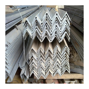 Barre d'angle en acier laminé à chaud, angle de 45 degrés, fer à angle de <span class=keywords><strong>20x20</strong></span> à 200x200 mm pour diverses structures de construction - Product Image 3