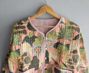 Blusa Rosa Acolchada de Manga Larga con Estampado Tropical y Ribete a Rayas, Corte Holgado, Estilo Retro, para Mujer, Primavera/Otoño, Ideal para Regalo - Product Image 2