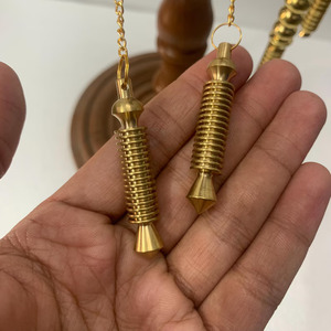 Péndulo de Radiestesia de Ágata MUNTAHA de Doble Punta, Acanalado, de Latón Pulido en Forma de Círculo, para Sanación Energética y Reiki, Calidad Premium, Venta al por Mayor - Product Image 2