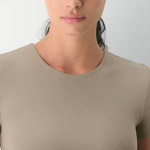 T-shirt court ajusté en mélange de coton extensible, confortable pour le quotidien / Haut moderne et élégant pour les commandes en gros, couleur unie - Product Image 2