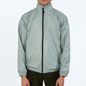 Veste en nylon imperméable légère à capuche pour homme, respirante, coupe-vent, idéale pour la pêche et la randonnée, veste de sport personnalisée pour homme - Product Image 4