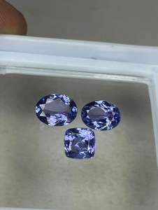 Lot de 3 Tanzanites Bleues Naturelles - Tailles Ovale et Coussin pour la Fabrication de Bijoux 3.85CTS - Product Image 4