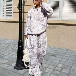 Survêtement esthétique pour femmes, survêtement en molleton de coton pour femmes, survêtement personnalisé avec logo pour femmes, ensemble de survêtement pour femmes - Product Image 5