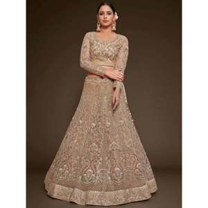 Lehenga Choli en filet brodé beige grande taille pour fiançailles - Product Image 5
