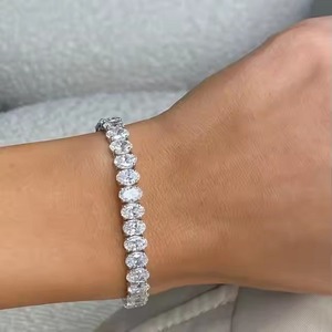 Customized Round Shape Moissanite Oval Diamond Bracelet Bezel Setting 18K WhiteGold Diamond Bracelet for Both <b>Men</b> and Women - Product Image 5