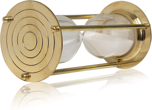 Sablier vintage doré avec cadre métallique décoratif et verre, idéal pour le bureau, la décoration intérieure et comme cadeau - Product Image 4
