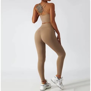 Conjunto de Yoga de 2 Piezas para Mujer, Personalizado y de Alta Calidad, Sujetador Deportivo y Leggings, Antibacteriano, de Secado Rápido y Transpirable - Product Image 6