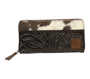 Cartera Larga de Cuero Duradero con Diseño Impresionante para Mujer, Múltiples Ranuras para Tarjetas, Elegante Cartera de Mano Larga con Bloqueo RFID y Cierre de Cremallera - Product Image 1