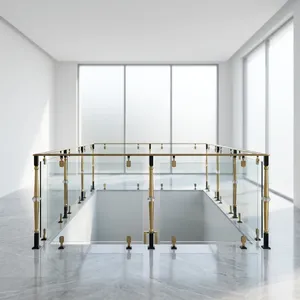Rampe de balcon en verre de luxe avec poteaux métalliques finition or, balustrade en verre sans cadre moderne pour escalier intérieur, design personnalisé - Product Image 5