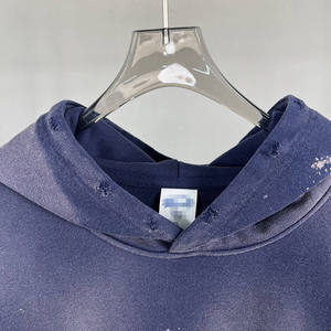 Sudadera con Capucha de Felpa Francesa de 450G para Hombre, Estilo Vintage Desgastado, con Agujeros, Ropa Urbana, Sudadera con Logotipo Personalizado para Hombre - Product Image 6