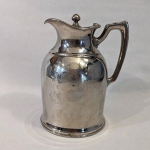 Carafe à eau en acier inoxydable de qualité supérieure avec couvercle, pichet élégant pour la maison, l'hôtel, le restaurant, la cuisine et la salle à manger - Product Image 5