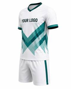 Uniformes de Fútbol Profesional Personalizados con Números y Logotipo, Sublimados, 100% Poliéster, Transpirables, Ligeros y Elásticos - Product Image 4