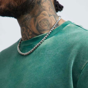 T-shirt délavé pour homme prêt pour la ville, en coton respirant, tenue décontractée et tendance pour le quotidien - Product Image 2