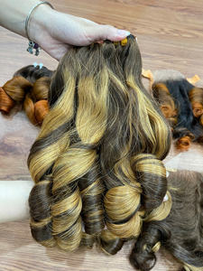 Articles incontournables : Tissage de cheveux bouclés à la vapeur, diverses couleurs, sans nœuds, sans perte, 100% cheveux humains, fournisseur de cheveux bruts - Product Image 2