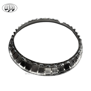 Système de fixation à visser pour enjoliveur de roue universel A+ de 14 pouces, en acier chromé poli, modèle TAIWAN - Product Image 1