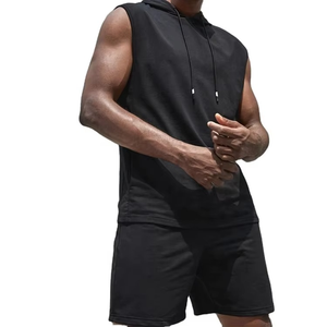Ensemble de survêtement d'été 2 pièces pour homme de haute qualité, avec logo personnalisé, comprenant un sweat à capuche sans manches en coton et un short de jogging confortable - Product Image 4