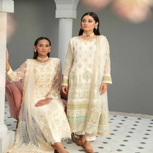 ชุดเดรส Anarkali สำหรับผู้หญิงผ้าชีฟองปักลาย3ชิ้นสำหรับงานแต่งงานชุดส่าหรี - Product Image 2